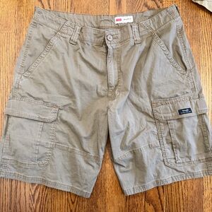 Wrangler Relaxed Fit Dark Khaki Cargo Utility Short Size 36
